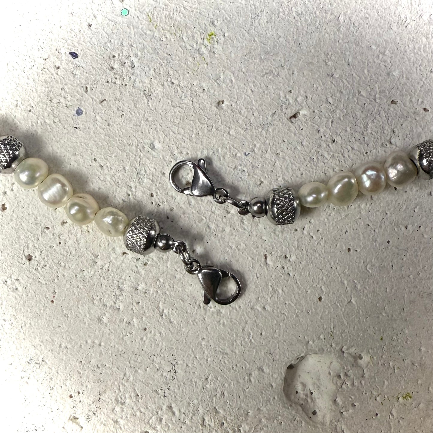 LVX9 7vn.S!ns Necklace
